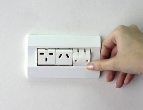 rotating outlet