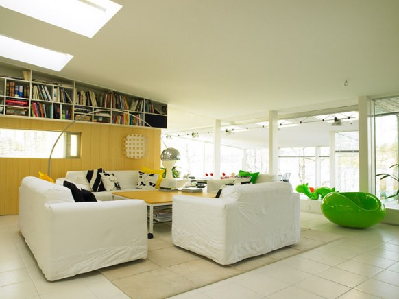 eero arnio designer living room