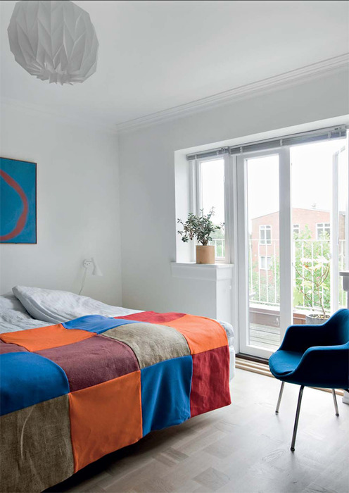 Rooms with a Dash of Color Splash