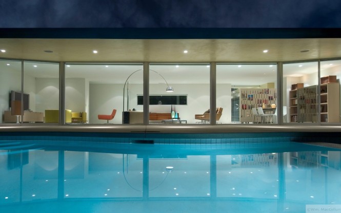 stunning living room pool