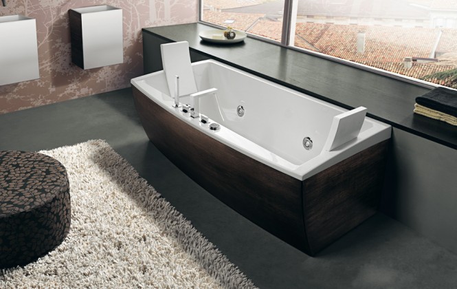 dark timber finish bathtub