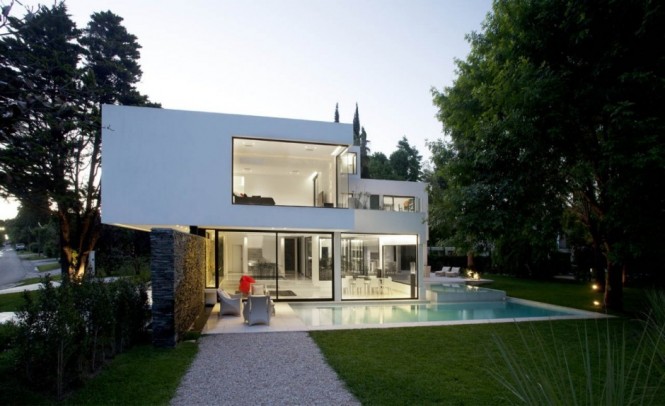 Carrara House with pool