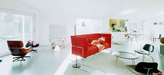 Red Modern sofa white living room