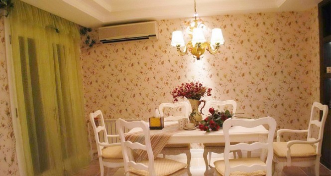 white green dining room floral wallpaper