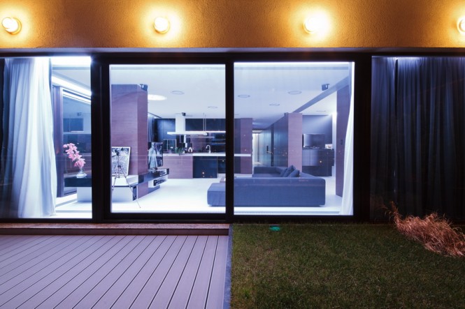 Contemporary outside space