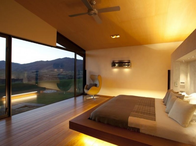 Modern bedroom platform bed
