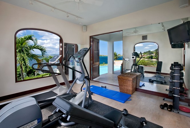 For those who can't ever fully switch off in vacation mode, a desk area complete with computer equipment can be utilized, or you can burn off excess energy in the air-conditioned, mirrored personal gym.