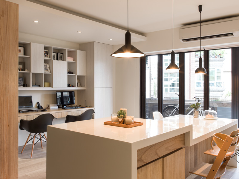 sunny urban kitchen | interior design ideas.