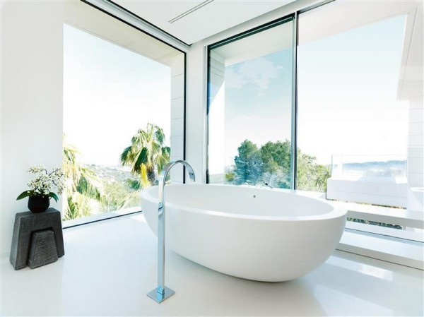 bathroom-with-view