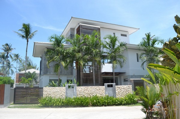 Modern beach home