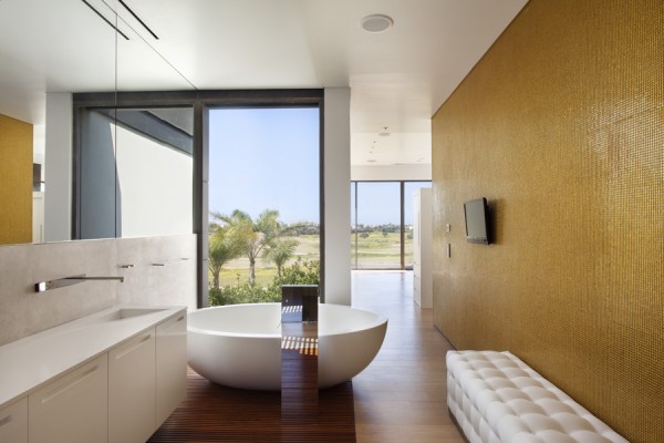 modern style bath tub