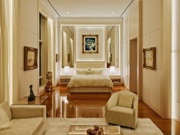 ultra luxurious bedroom