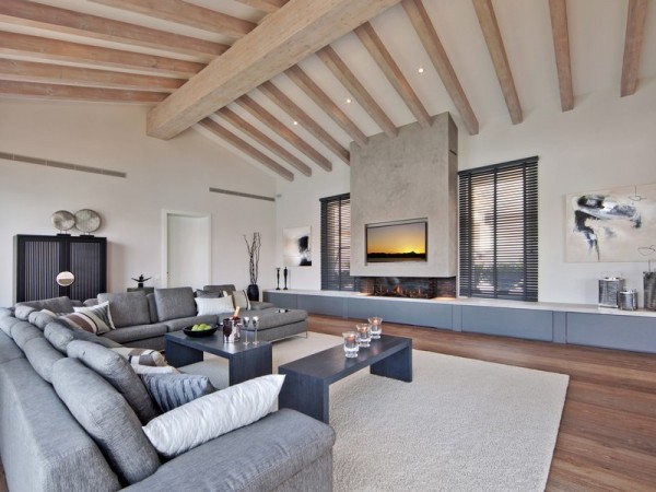spacious-living-room