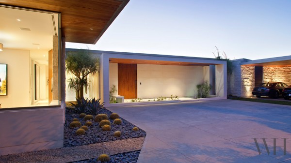 And of course, no California home is complete without a private driveway and plenty of parking.