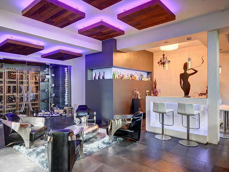 Interior design ideas for lounge bar