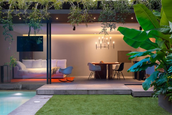 simple-modern-living-room