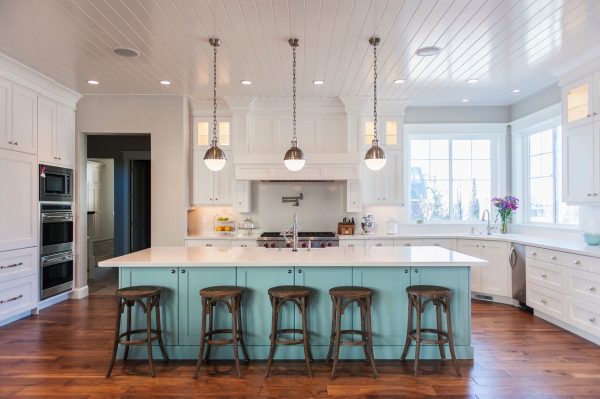 50 Stunning Kitchen Pendant Lights You Can Buy Right Now