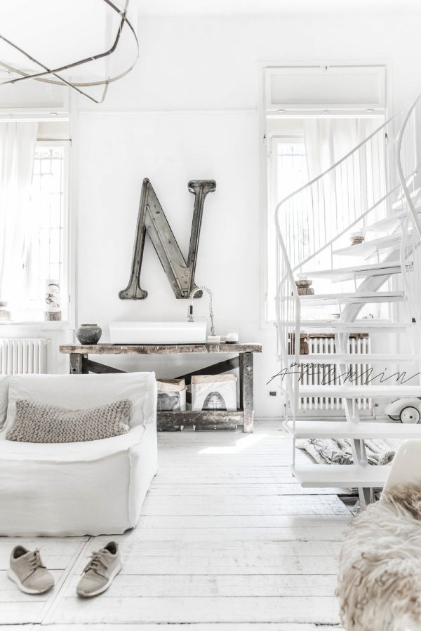 Cottage Chic Meets Industrial Decor In This Amazing Milan Apartment