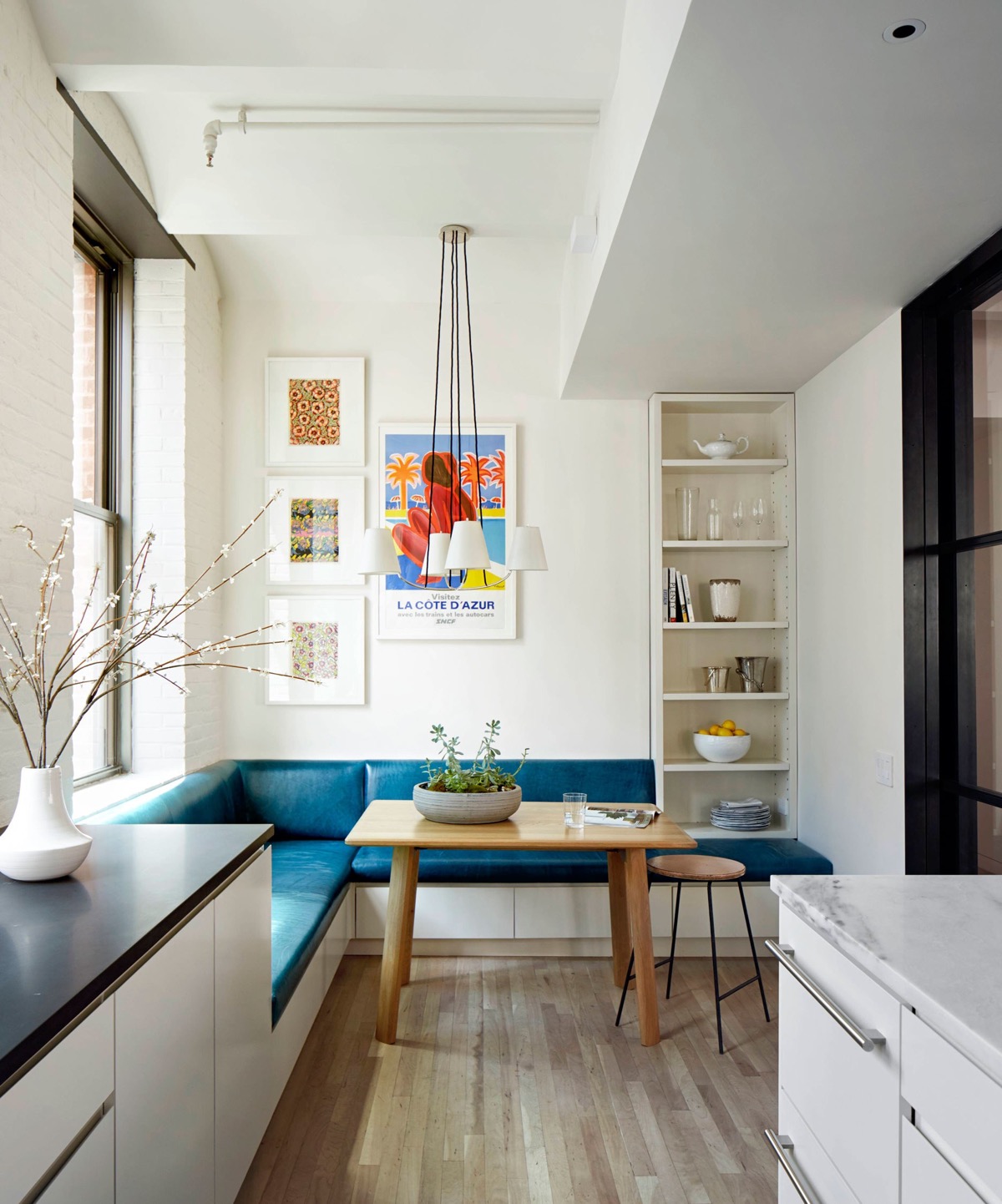 18 Beautiful Breakfast Nooks That Add To Your Kitchen's Charm