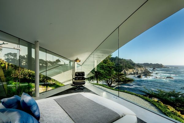 A Stunning Butterfly-Inspired House on the California Coast