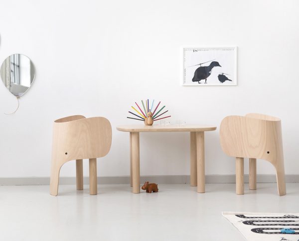 wooden kiddies table and chairs