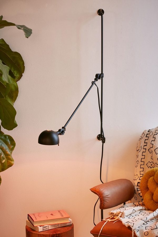 wall mounted arm light