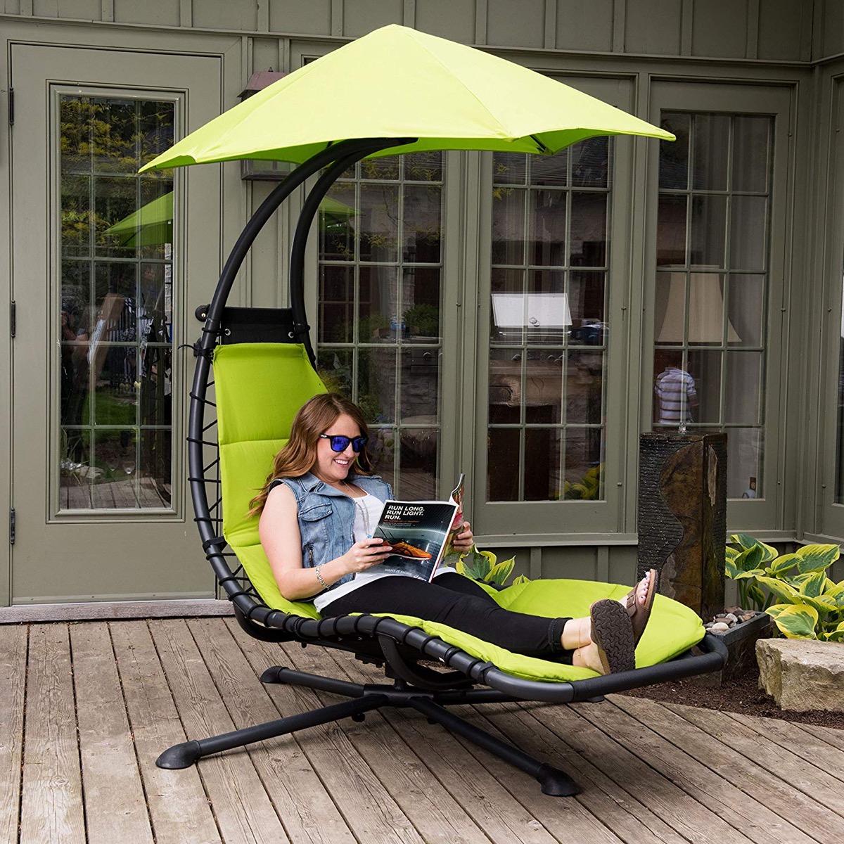 rotating-swivel-outdoor-lounge-chair-with-umbrella-shade | Interior