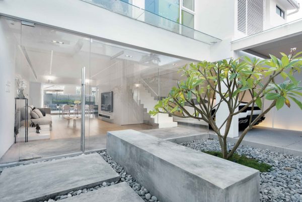 A Car Lover’s Ideal Home In Hong Kong