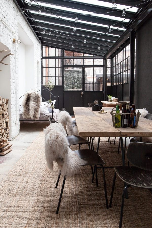 30 Rustic Dining Rooms That Radiate Refinement