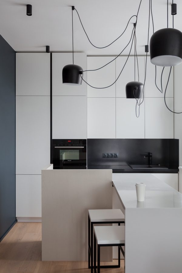 An Apartment With A Complex Geometry