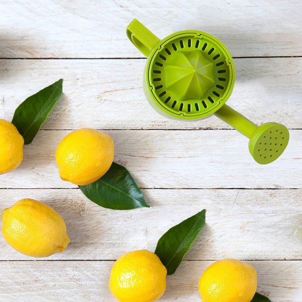 Product Of The Week: A Cute And Functional Citrus Squeezer & Pourer