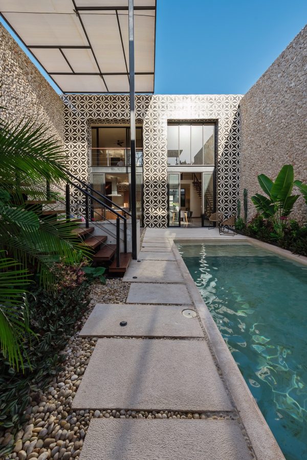 Unique Stone and Mosaic Work Wows in this Modern Home Design