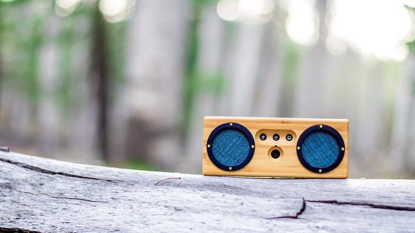 Product Of The Week: Retro Bamboo Wood Bluetooth Speakers