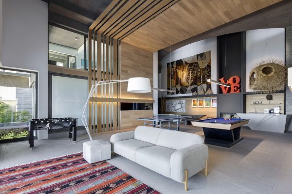 Six Floor Luxury Home With Massive Family Entertainment Zone