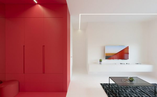 Mondrian Inspired Interior With Modern Geometric Accents