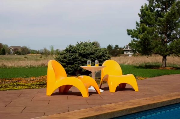 51 Outdoor Chaise Lounge Chairs To Soak Up The Sun