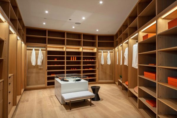 40 Walk In Wardrobes That Will Give You Deep Closet Envy