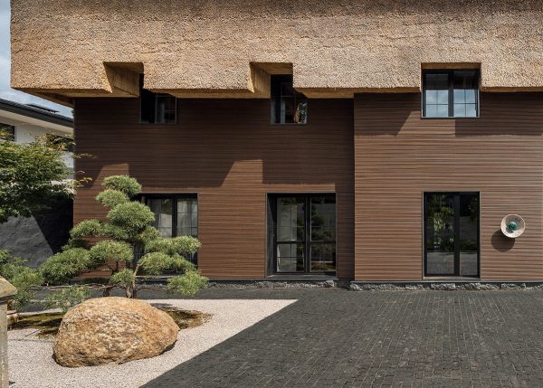 An Architect’s House That Melds Traditional Japanese And Ukranian Ethos In A Modern Shell