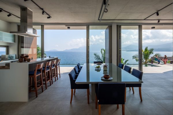 Luxury Brazilian Hillside Home By The Sea