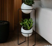 Product Of The Week: A Modern Concrete-Finish Wall Planter