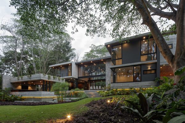 Luxury Home In A Tropical Habitat