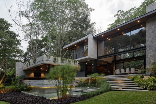 Luxury Home In A Tropical Habitat