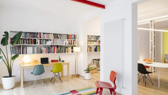 Unique Interiors Enlivened With Multicolour Decor