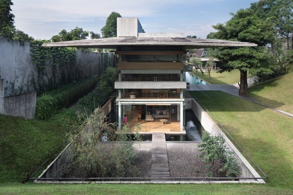 Huge Property In Indonesia Risen From Raw Concrete Architecture
