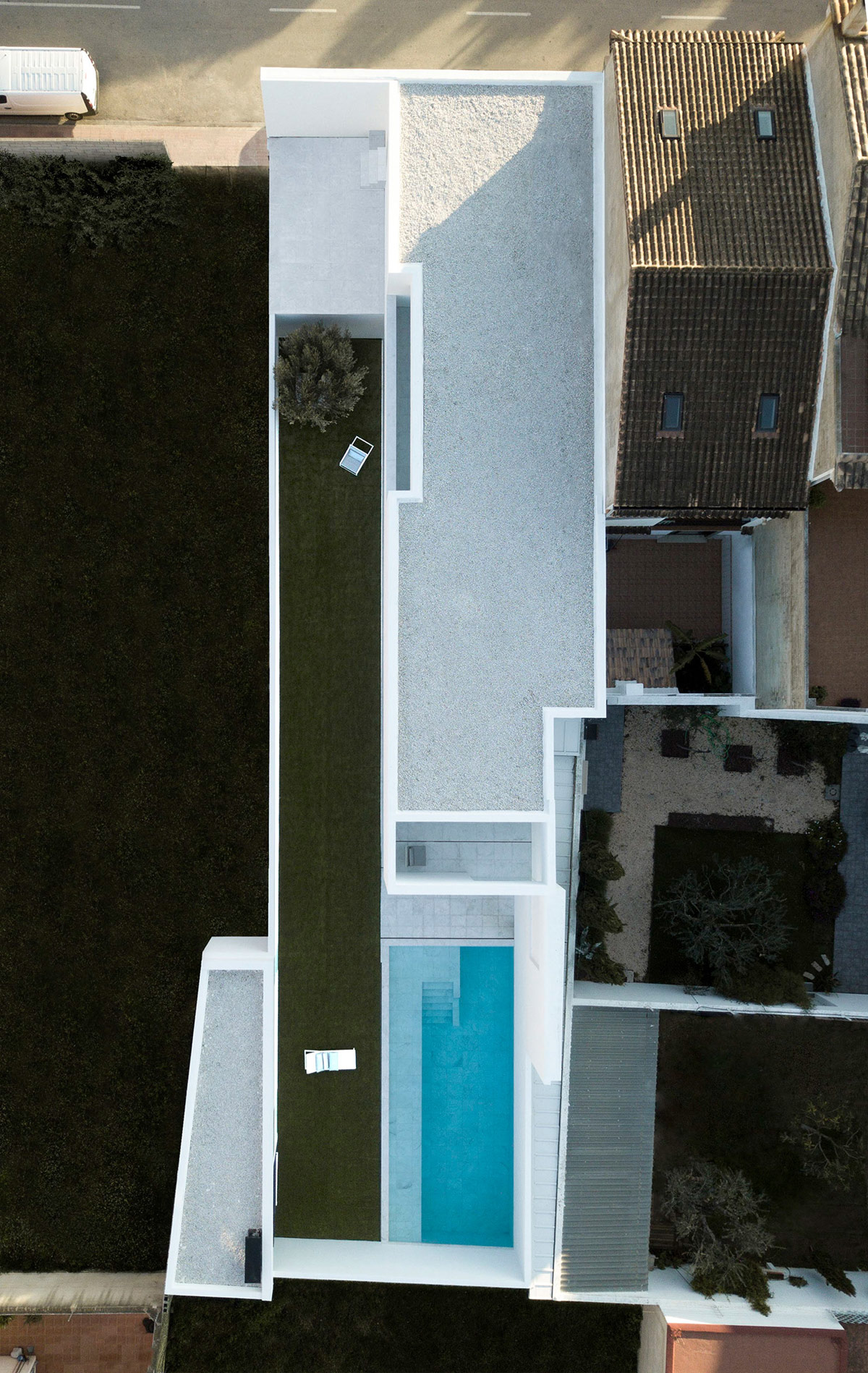narrow-home-design.jpg (1200×1898)