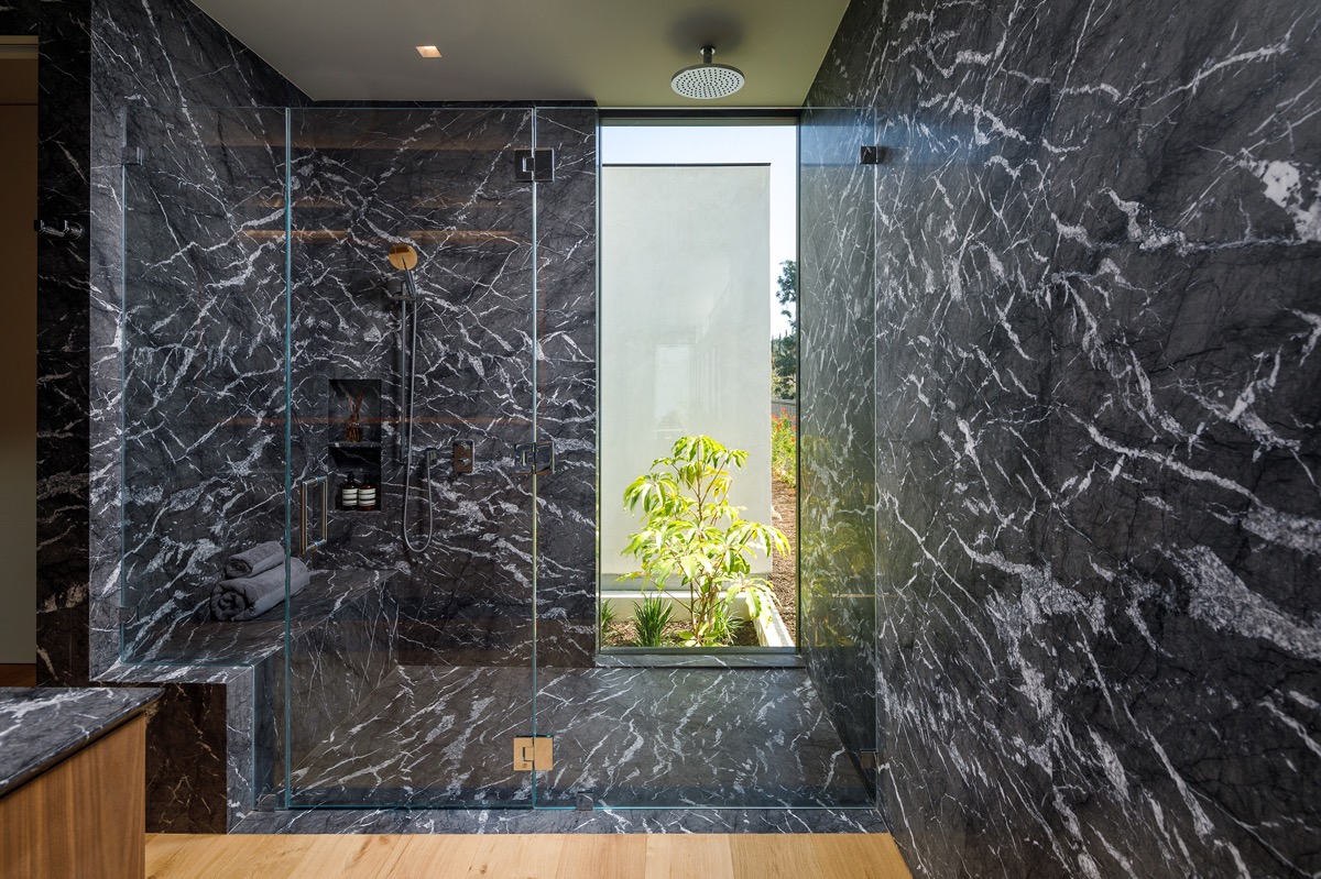 black-marble-bathroom.jpg (1200×799)