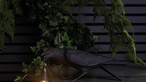 Product Of The Week: A Beautiful Bird Lamp