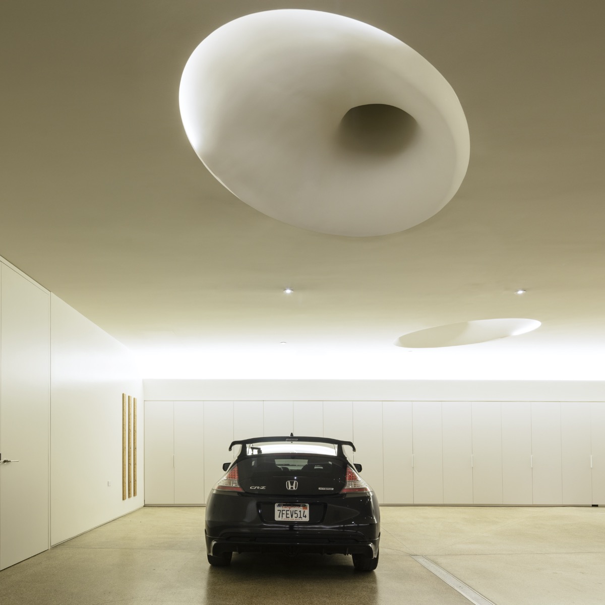 lauxury-car-garage.jpg (1200×1200)