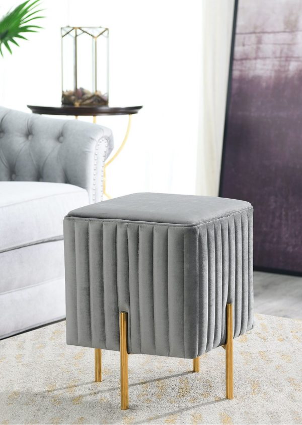 51 Ottomans With Sophisticated Style and Multipurpose Appeal