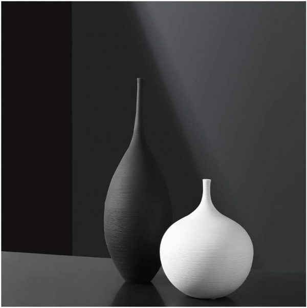 Product Of The Week: Strikingly Beautiful Minimalist Vases